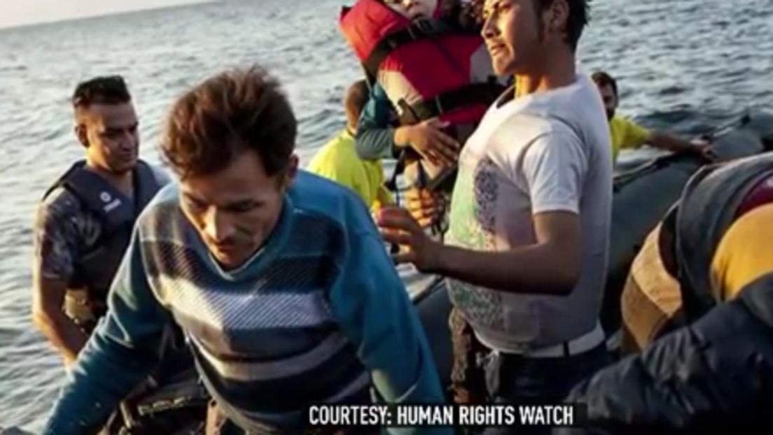 Maskierte und bewaffnete Unbekannte attackieren Flüchtlingsboote vor griechischer Küste