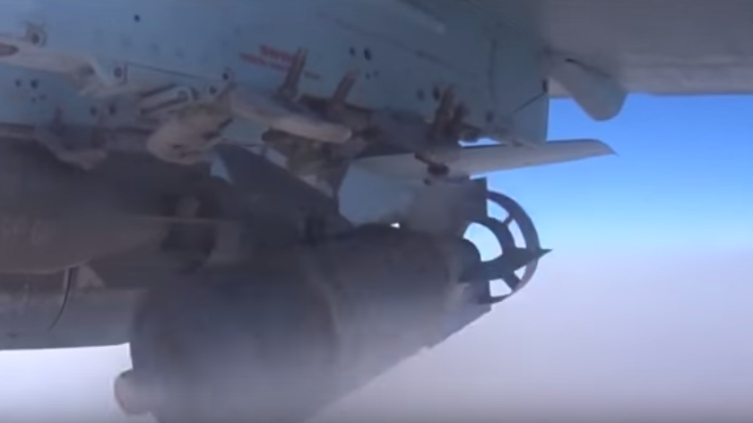 Syrien: Russische Su-25 zerstört Außenposten von Militanten