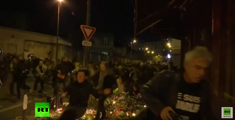Falscher Alarm in Paris: Moment als Massenpanik bei Gedenkveranstaltung ausbricht 
