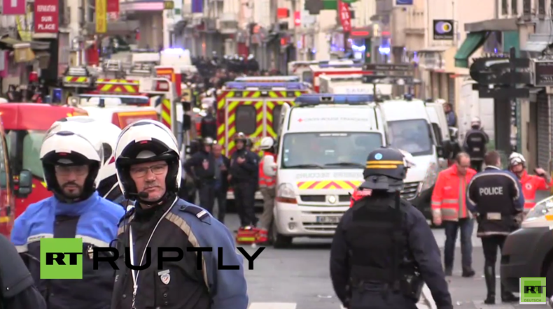 Live: Polizei und Armee auf Terroristenjagd in Paris - 2 Tote, darunter eine  Selbstmordattentäterin