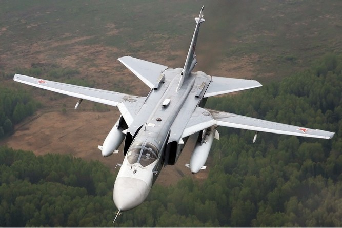 Türkische Luftwaffe schießt russischen Kampfjet über Syrien ab – Videos des toten Piloten kursieren