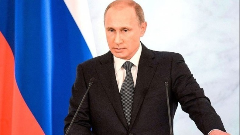 Wladimir Putins Rede zur Lage der Nation - mit englischer Übersetzung