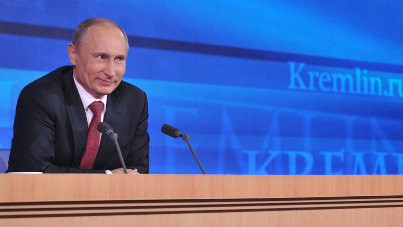 Live: Putin stellt sich den Fragen der Weltpresse auf  Jahres-Pressekonferenz - [dt. Übersetzung]