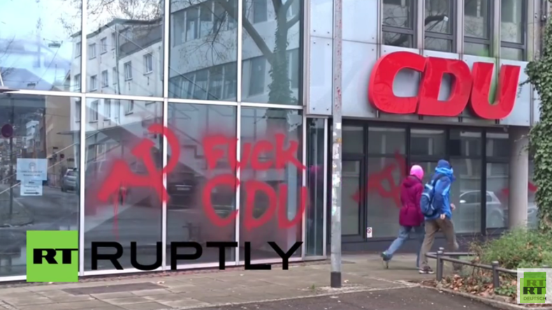 Stuttgart: "Fuck CDU" - Stuttgarter CDU-Büro erscheint nach Vandalismus in "neuem Rot"