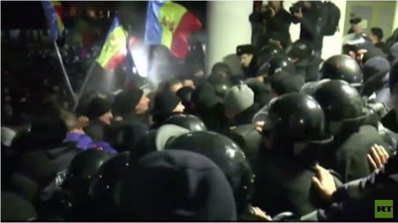 Live: Moldawien - Stürmung des Parlaments in Hauptstadt Chisinau