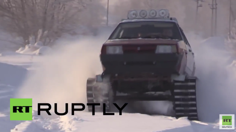 Russland: Dem sibirischen Winter zum Trotz – Mann baut sich "Schneeketten-Fahrzeug" aus einem Lada