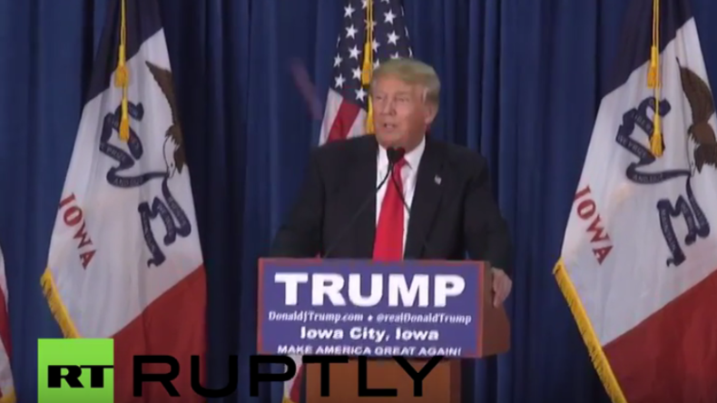 „Heil Trumpler!“ - Tomaten-Attacke auf Donald Trump bei Wahlkampfveranstaltung in Iowa