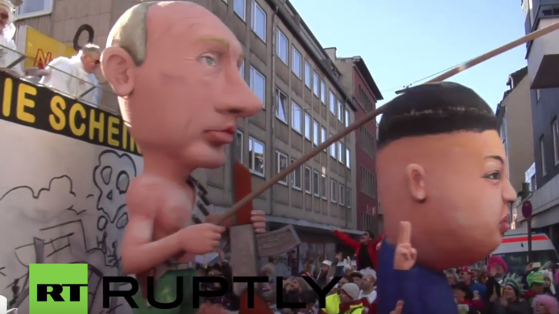 Putin, Assad, Kim Jong-un, Pegida und Merkel auf einer Veranstaltung – Karneval macht es möglich