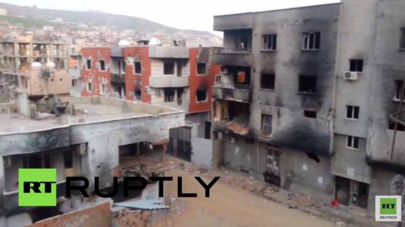 Dem Erdboden gleichgemacht – Schockierende Bilder aus Cizre: Hier sollen 150 Menschen verbrannt sein