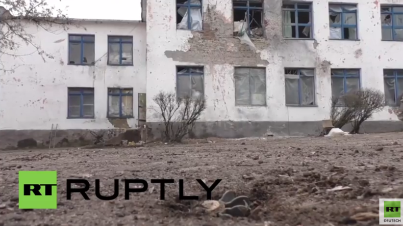 „Wichtigeres zu tun“: OSZE verweigert Begutachtung einer gerade erst zerbombten Schule - Basurin