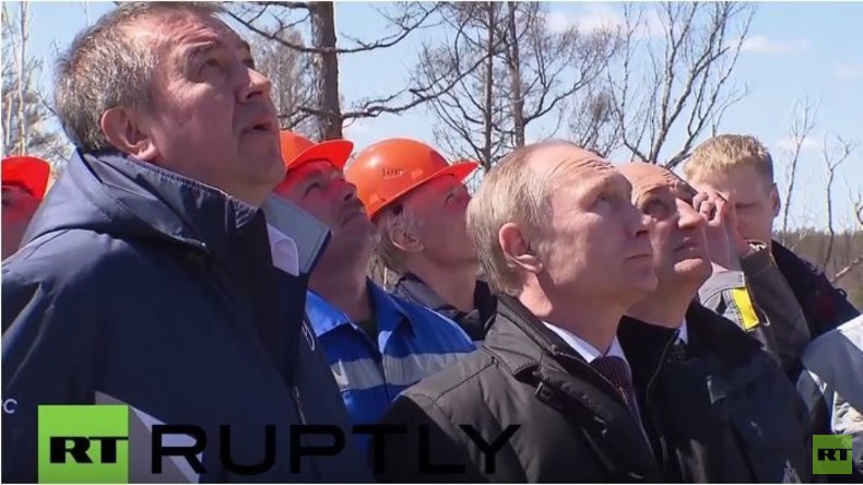 Putin beobachtet historischen Raketenstart im Kosmodrom Wostotschny und lobt Mitarbeiter