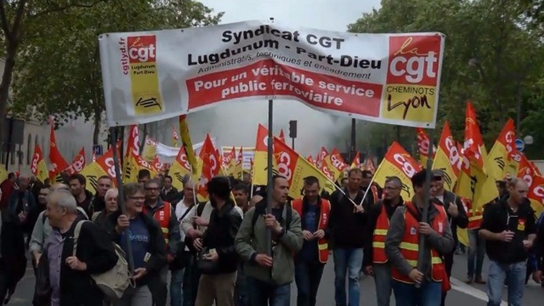  Live: Frankreichs Gewerkschaften setzen Proteste gegen Arbeitsmarktreformen in Paris fort