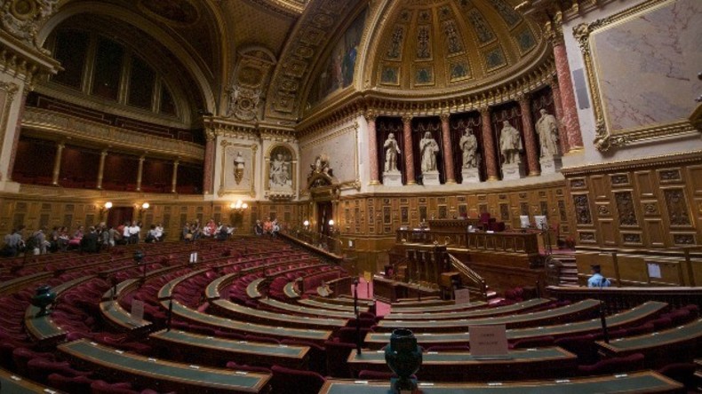 Live: Französischer Senat stimmt über die Aufhebung der Sanktionen gegen Russland ab