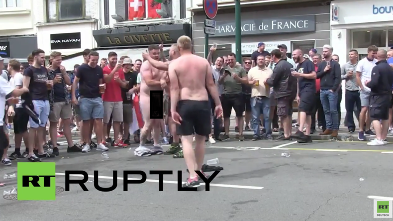 Lens: Volltrunken und nackt in der Innenstadt - Englische Fußballfans pfeifen auf Alkoholverbot 