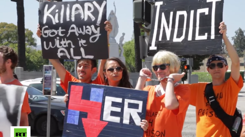 USA: "Hillary Clinton ins Gefängnis!" - Protest gegen US-Präsidentschaftskandidatin