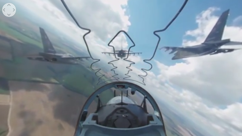 "Aviadarts 2016" in der 360° Perspektive: Im Cockpit einer russischen Jakowlew Jak-130 