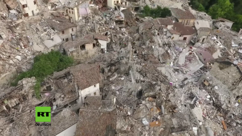Erdbeben in Italien: Drohnen-Aufnahme dokumentiert massive Zerstörung in Pescara del Tronto