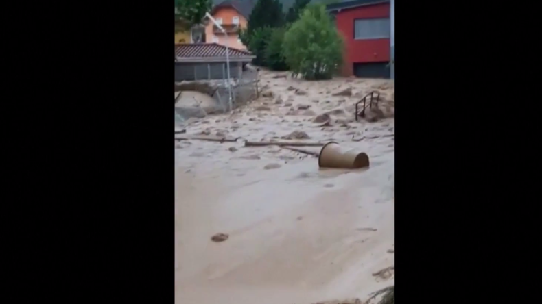 Erneutes Unwetter in Österreich: Schlammlawine verwüstet ganzen Ortsteil 