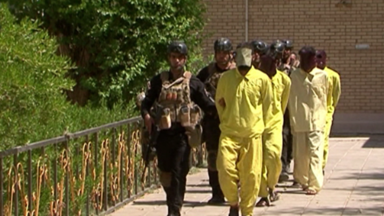  Attentat im Irak vereitelt: Mehrere IS-Kämpfer mit Sprengstoff und Waffen verhaftet