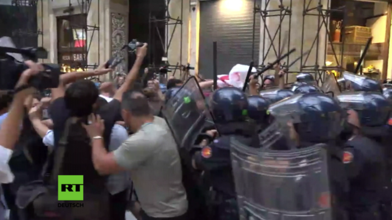 Italien: Erneut schwere Zusammenstöße bei Protest gegen Matteo Renzis „neoliberale Politik“