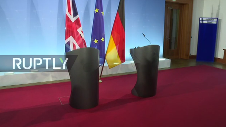 Live: Frank-Walter Steinmeier und britischer Außenminister Johnson geben gemeinsame Pressekonferenz