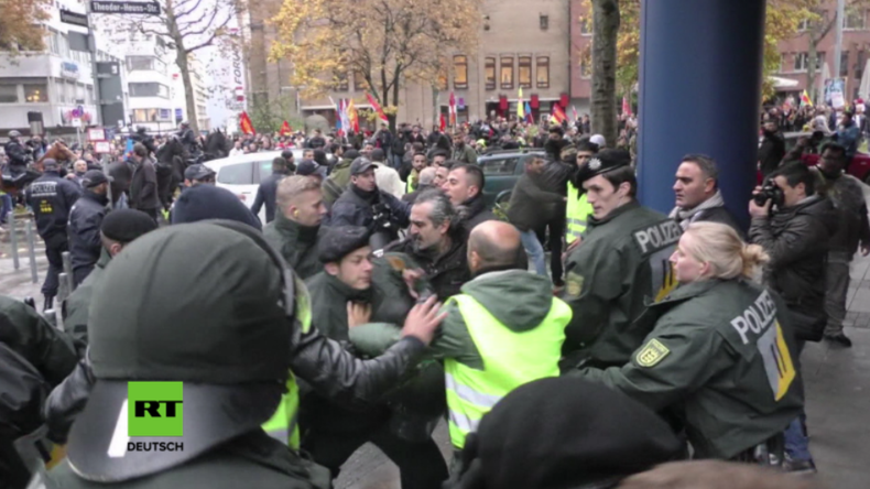 Stuttgart: Zusammenstöße bei pro-kurdischer Demonstration – Fünf Polizisten verletzt