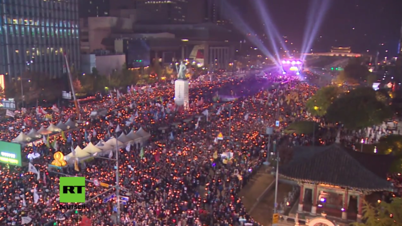 Südkorea: Massiver Protest - Zehntausende Demonstranten fordern Rücktritt der Präsidentin 
