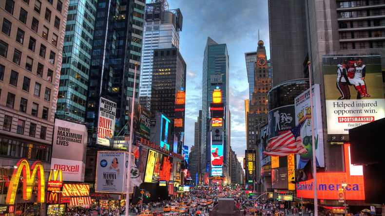 Live: Die Menschen am Times Square erwarten Wahlergebnis – Wer wird neues Staatsoberhaupt der USA?