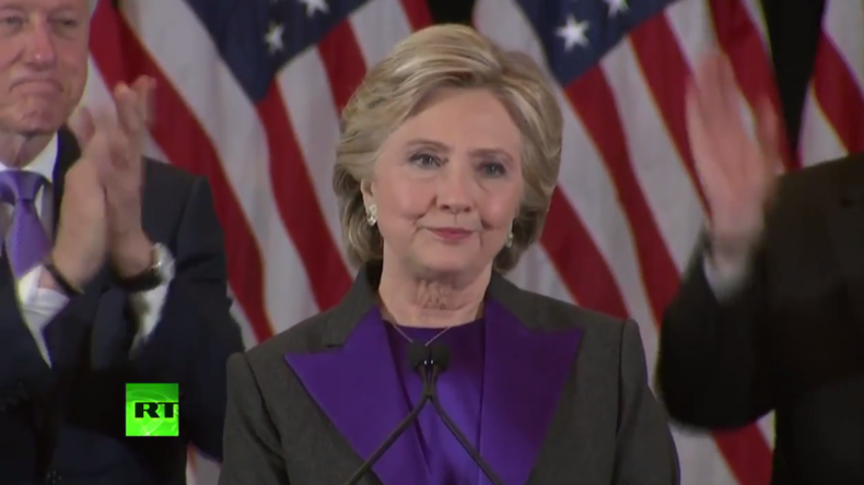 Live: Hillary Clinton tritt nach Wahl-Niederlage vor die Öffentlichkeit 