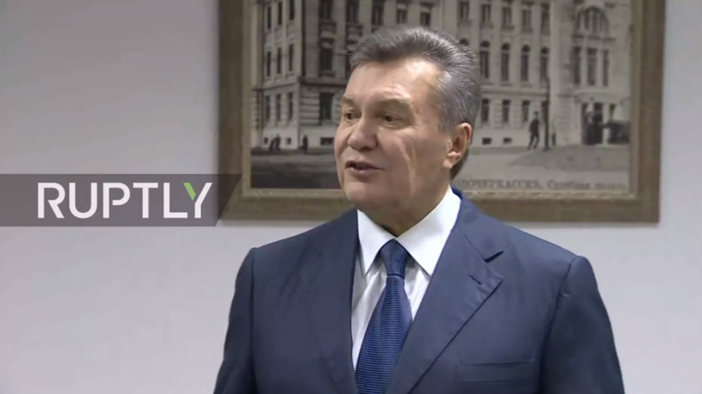 Live: Gestürzter ukr. Präsident Janukowitsch spricht zur Presse nach Anhörung zu Maidan-Schüssen