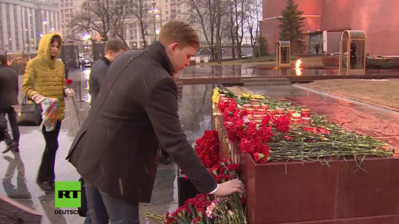 Russland: Menschen im ganzen Land gedenken der Terroropfer von Sankt Petersburg