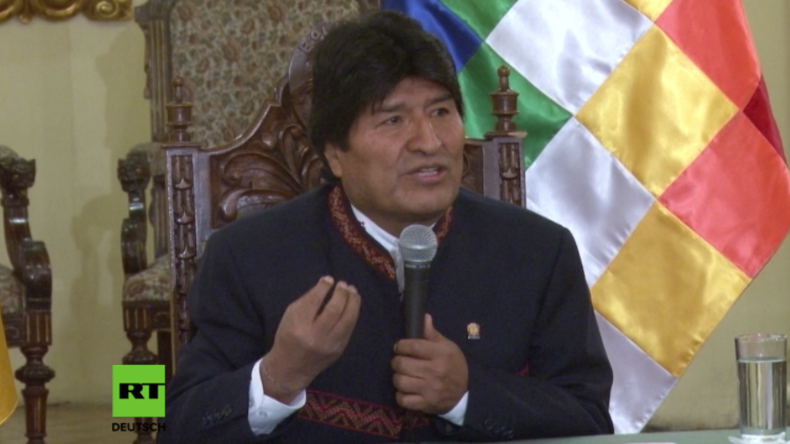 Evo Morales bei Pressekonferenz am Montag in La Paz.