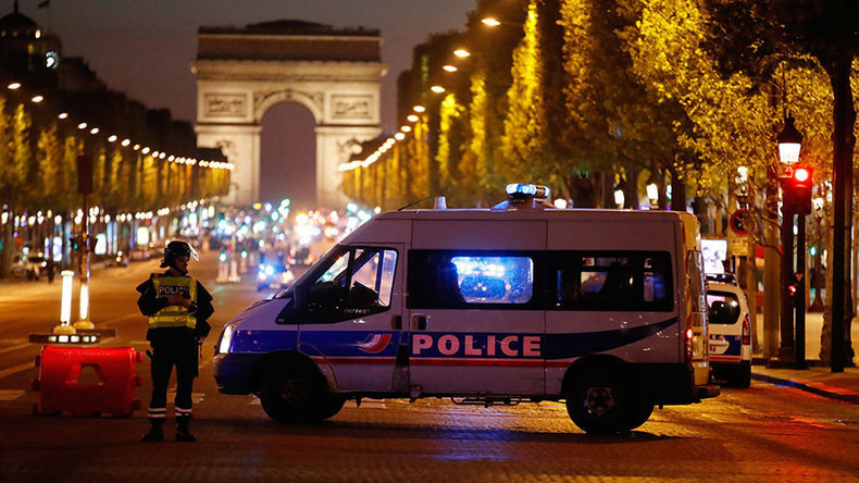 LIVE aus Paris - Schießerei auf Champs-Élysées