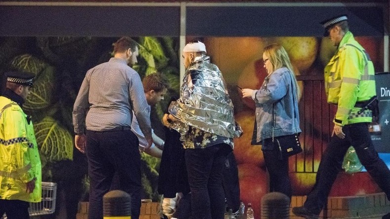 Live aus Manchester nach vermutlichem Terroranschlag – 22 Tote