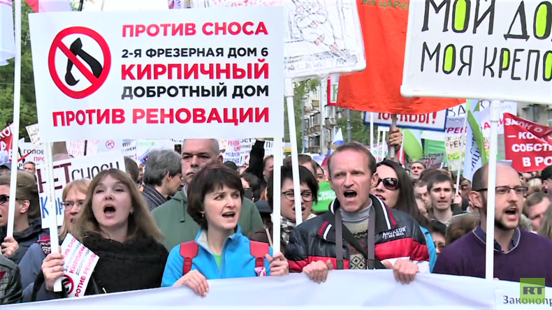 Happening oder politischer Protest? Moskauer protestieren gegen Umsiedlungsmaßnahmen  