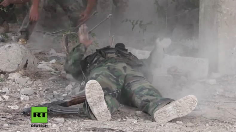 Syrien: Russische Journalisten filmen grausame Realität auf dem Schlachtfeld im Krieg