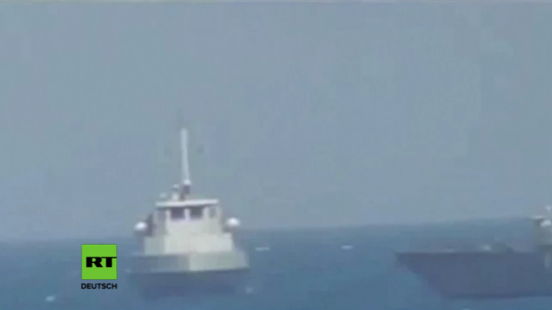 "Unprofessionell und provokativ": US-Patrouillenschiff feuert Warnschüsse auf iranisches Boot ab