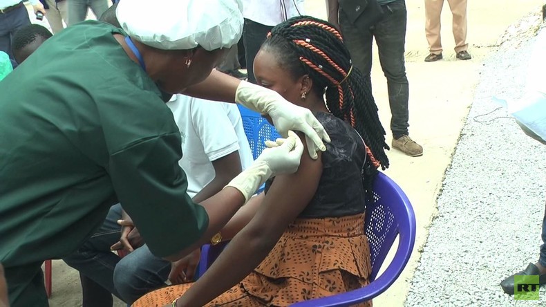 Guinea: Erste Bürger werden mit russischem Ebola-Impfstoff versorgt