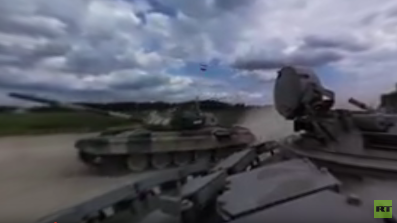 360°-Video: An Bord eines T-72B beim Panzer-Biathlon