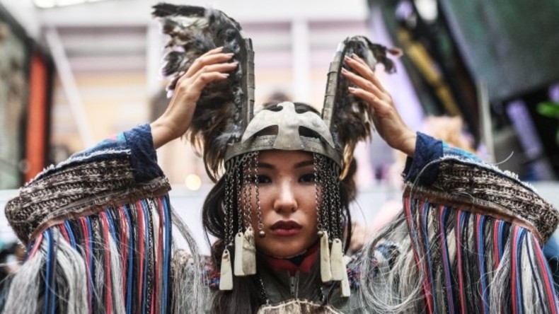 "ETHNO ART FEST": Modeschau bei internationalem ethno-kulturellem Festival in Moskau