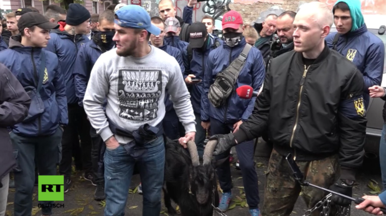 Kiew: Schwarze Ziege führt rechtsextremen Protest an 