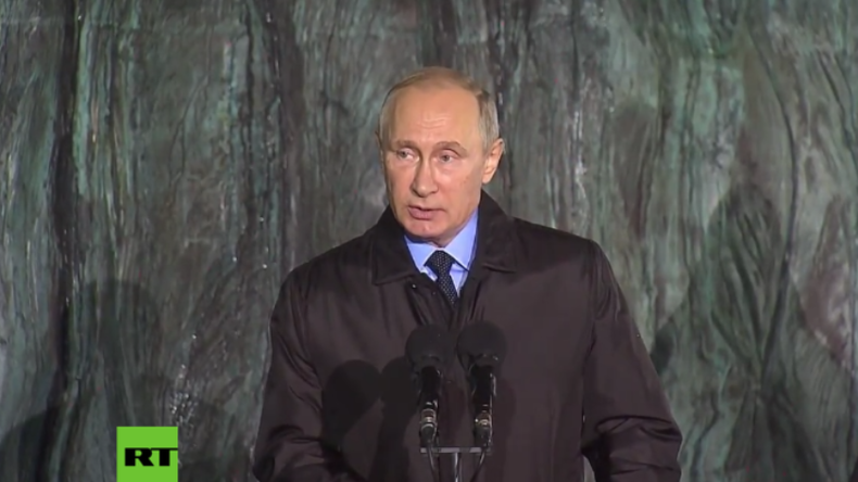Putin weiht in Moskau Denkmal für Opfer des "Großen Terrors" während der Stalin-Ära ein