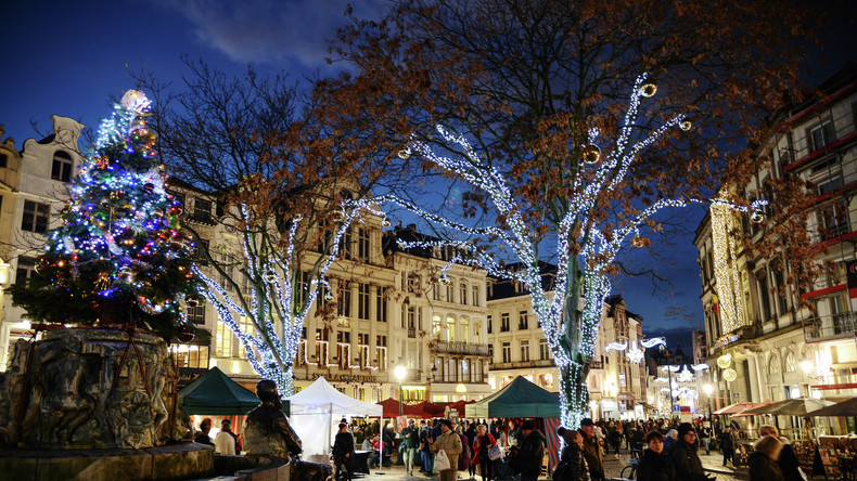 Weihnachtsstimmung und Angst vor Terroranschlag: "Europäischer Weihnachtsmarkt" in Brüssel eröffnet