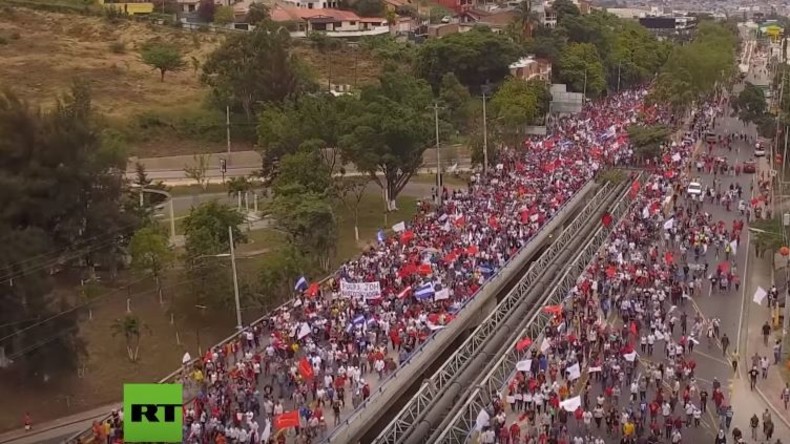 Ausnahmezustand und Massenproteste nach mutmaßlichem Wahlbetrug in Honduras