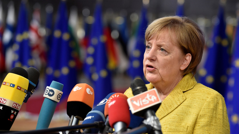 LIVE : Kanzlerin Angela Merkel spricht auf CSU-Parteitag in Nürnberg