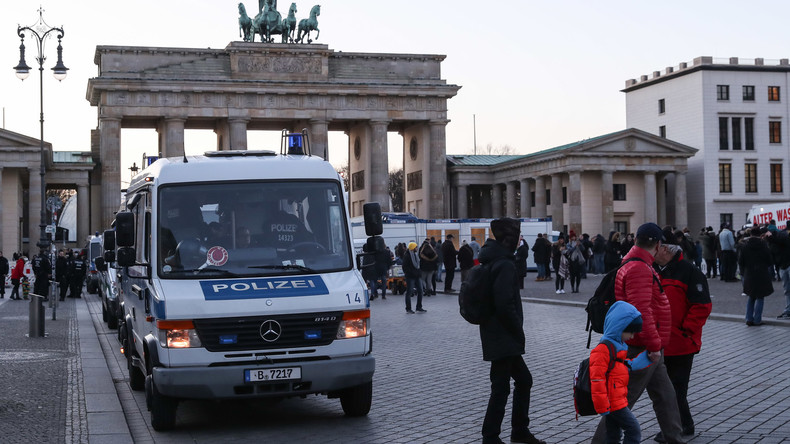 Sechs Berliner Häftlinge weiter auf der Flucht 