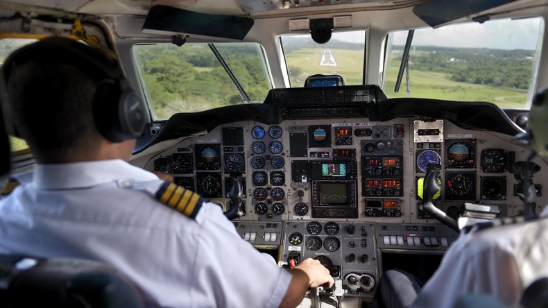 Nach Prügel im Cockpit: Indische Piloten müssen am Boden bleiben