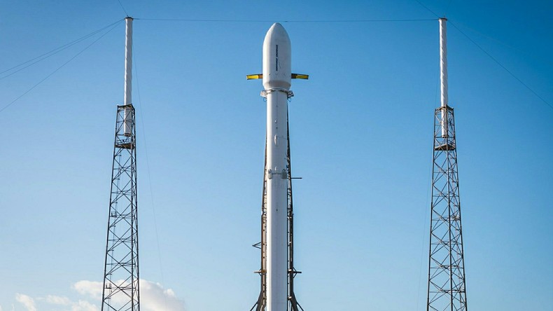 Erster Flug im neuen Jahr: SpaceX bringt Geheimsatelliten auf Umlaufbahn 