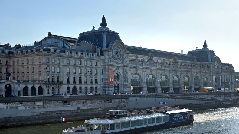 Hochwasser in Paris: Wege und Straßen gesperrt