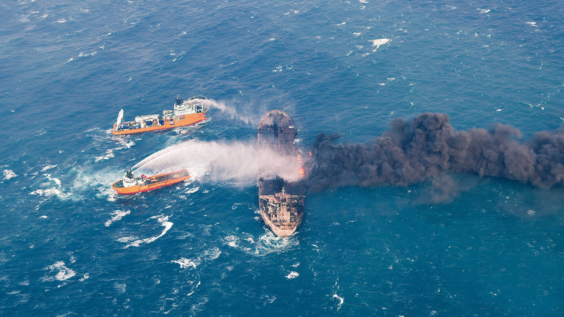 Rettungskräfte bergen zwei Tote von brennendem Öl-Tanker "Sanchi" 